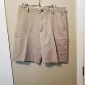 Izod Mens Golf Shorts Sz 36 100% Polyester Beige Sports  Classic 9.5 Inseam